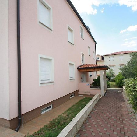 Apartment Mendikovic Пореч Экстерьер фото
