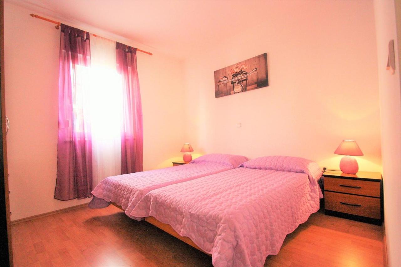Apartment Mendikovic Пореч Экстерьер фото