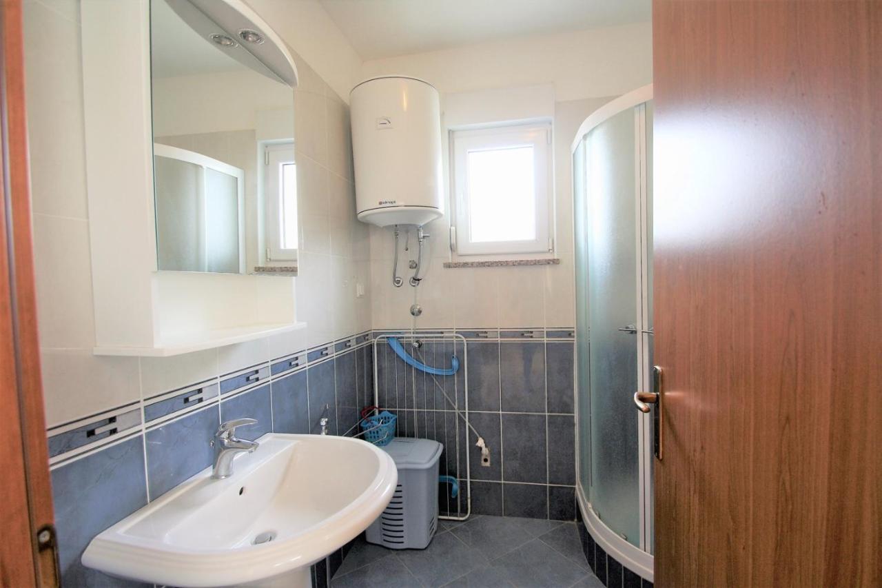 Apartment Mendikovic Пореч Экстерьер фото